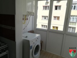 apartament-2-camere-decomandat-et2-zona-vasile-aron-semaforului-14